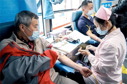 瀘天化股份公司開展無償獻(xiàn)血活動(dòng)