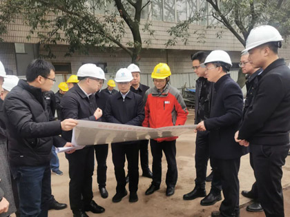 四川省生態(tài)環(huán)境廳環(huán)?？偙O(jiān)劉華太帶隊到公司調(diào)研大氣污染防治工作