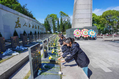 瀘天化股份公司團(tuán)委開(kāi)展“清明祭英烈、共鑄中華魂”主題團(tuán)日活動(dòng)