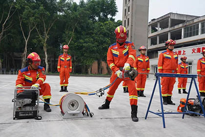 瀘天化股份公司消防救護(hù)中心進(jìn)行2024年春季訓(xùn)練成果匯報(bào)展示、考核驗(yàn)收